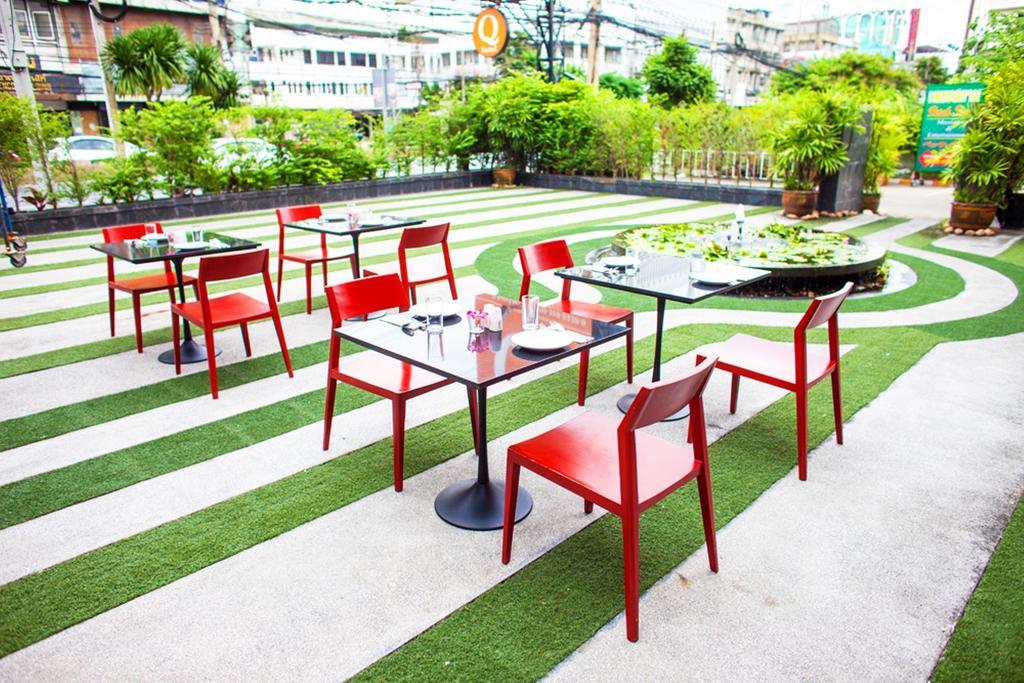 Q Hotel Bangkok Exterior foto