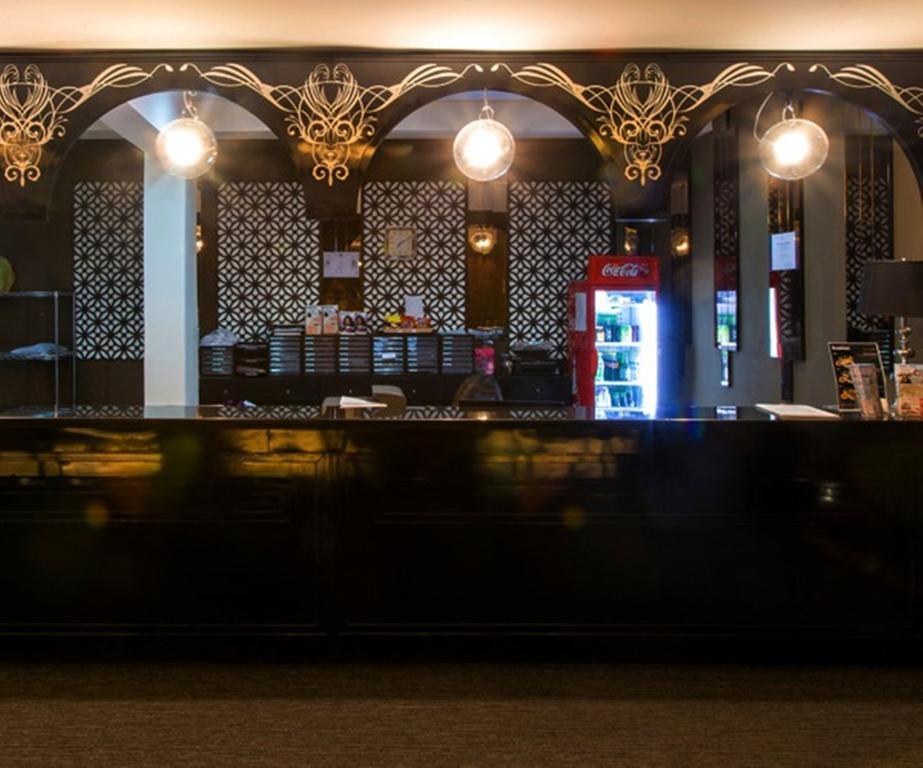 Q Hotel Bangkok Exterior foto